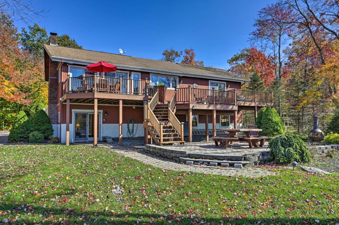 Holiday home Waterfront Haven On Pines Ski, Swim And Relax *