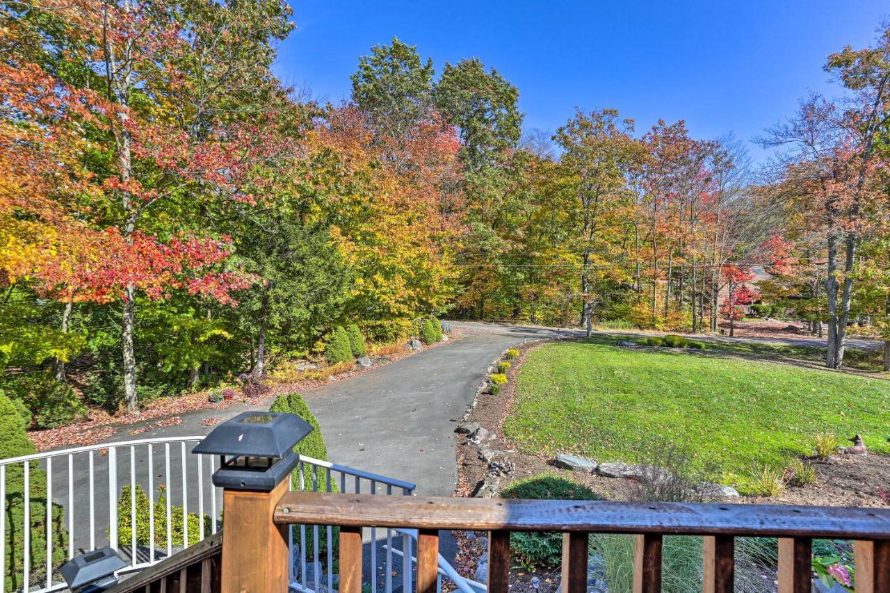 Waterfront Haven On Pines Ski, Swim And Relax Holiday home *